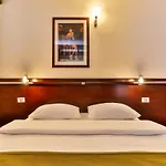 Hotel Max Prestige