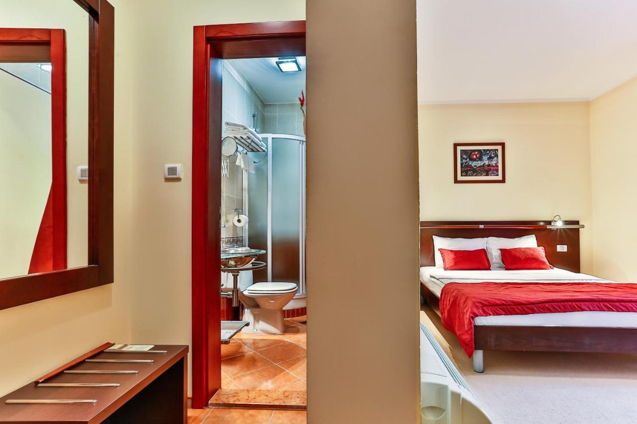 Max Prestige 4* Budva